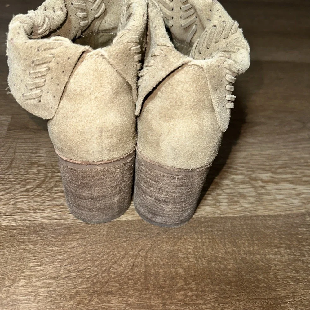 Dolce Vita Suede‎ Ankle Boots Tan Block Heel Boho Booties Women's Size 6